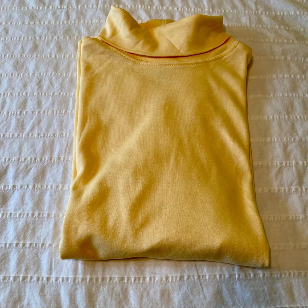 L.L. Bean Soft Yellow Supima Cotton Turtleneck size M - Picture 3 of 3